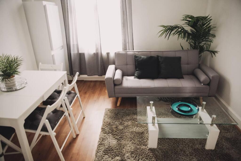 3 Bed Flat With Balcony Central London Ngoại thất bức ảnh